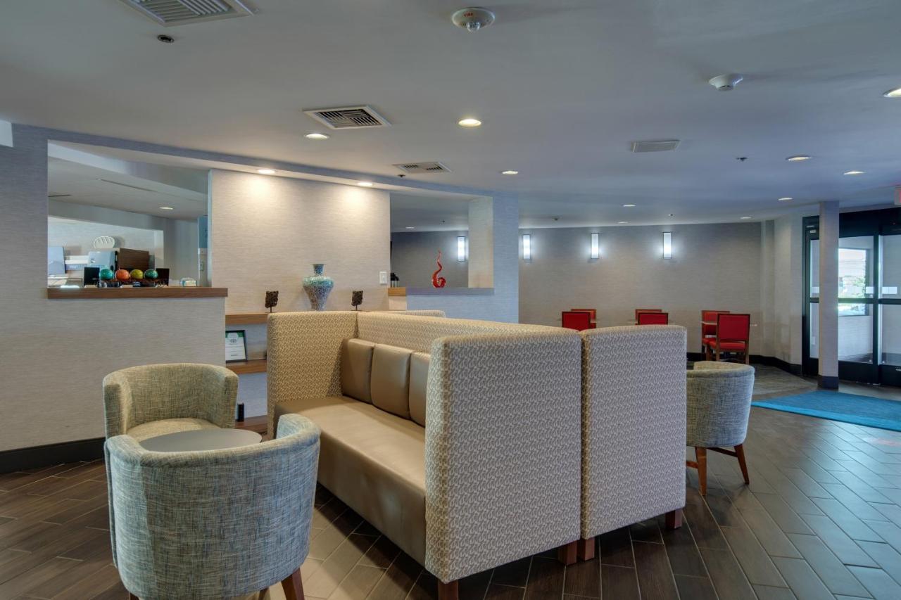 Holiday Inn Express Nashville W-I40 By Ihg Bagian luar foto