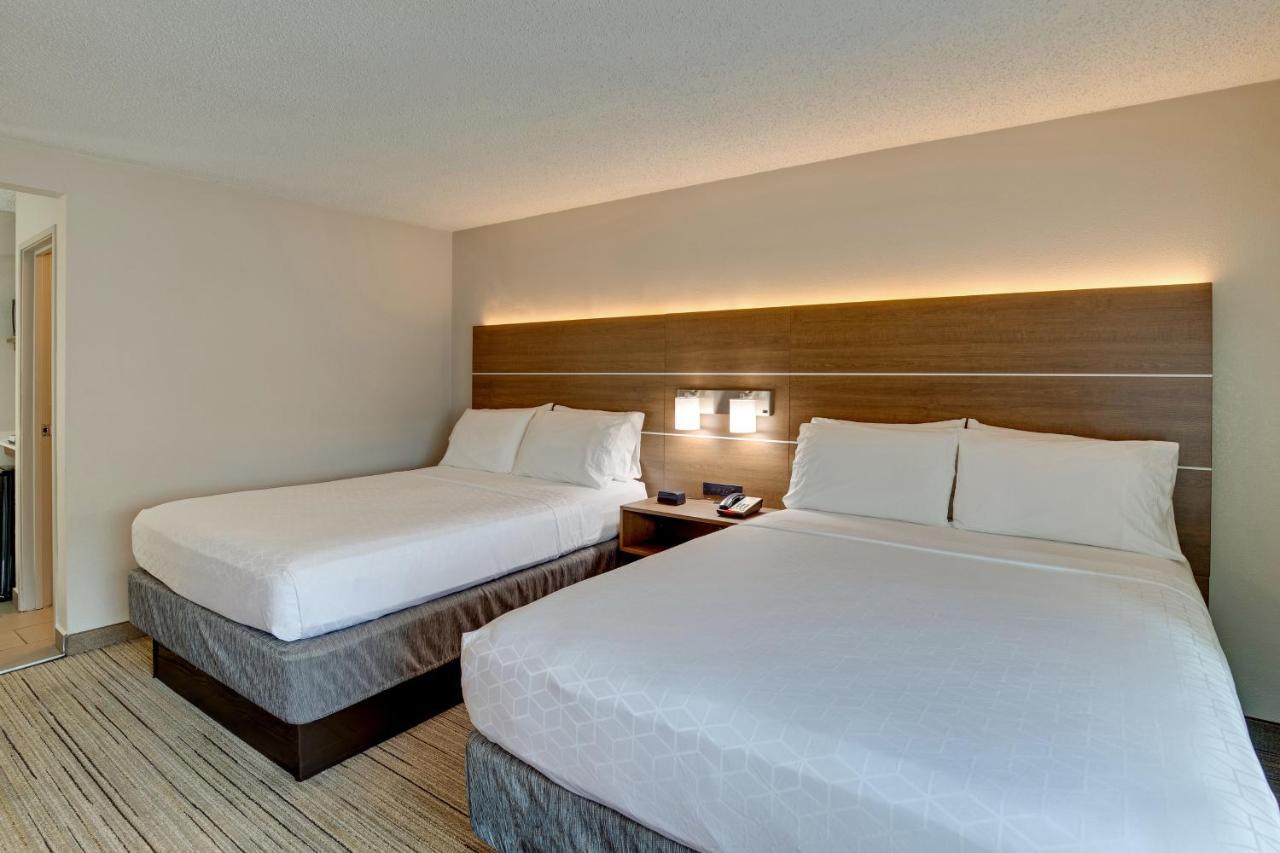 Holiday Inn Express Nashville W-I40 By Ihg Bagian luar foto