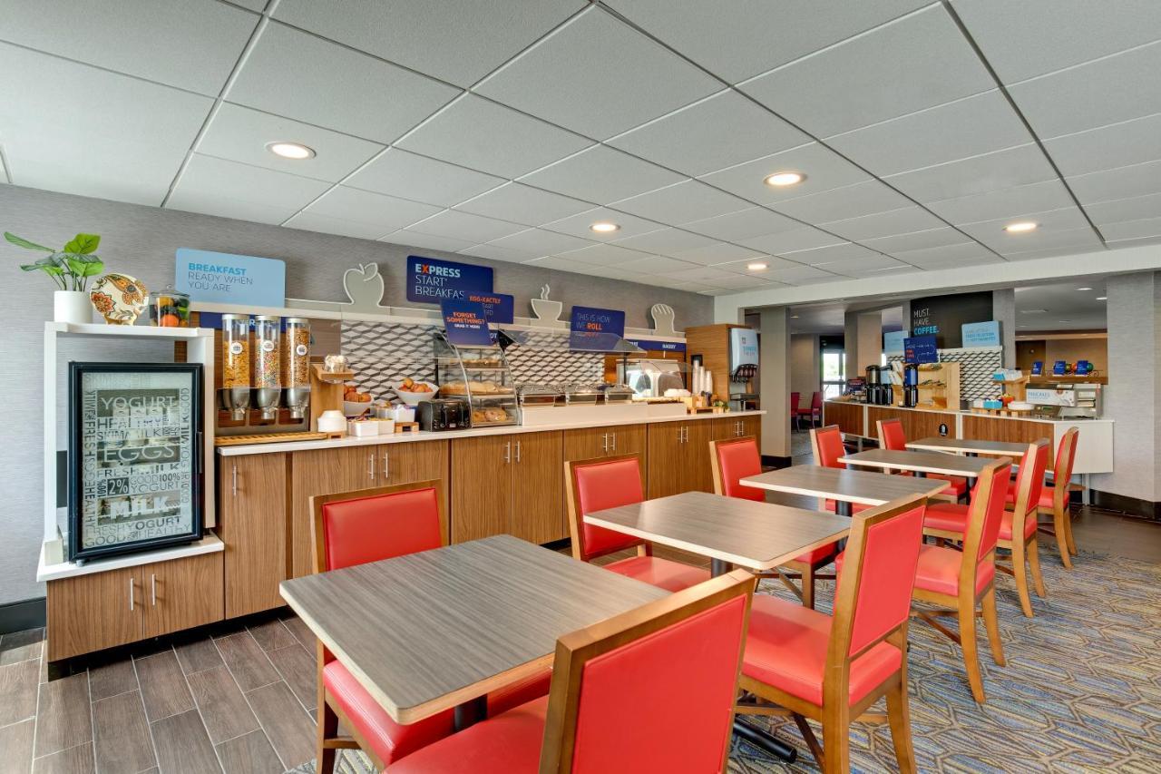 Holiday Inn Express Nashville W-I40 By Ihg Bagian luar foto