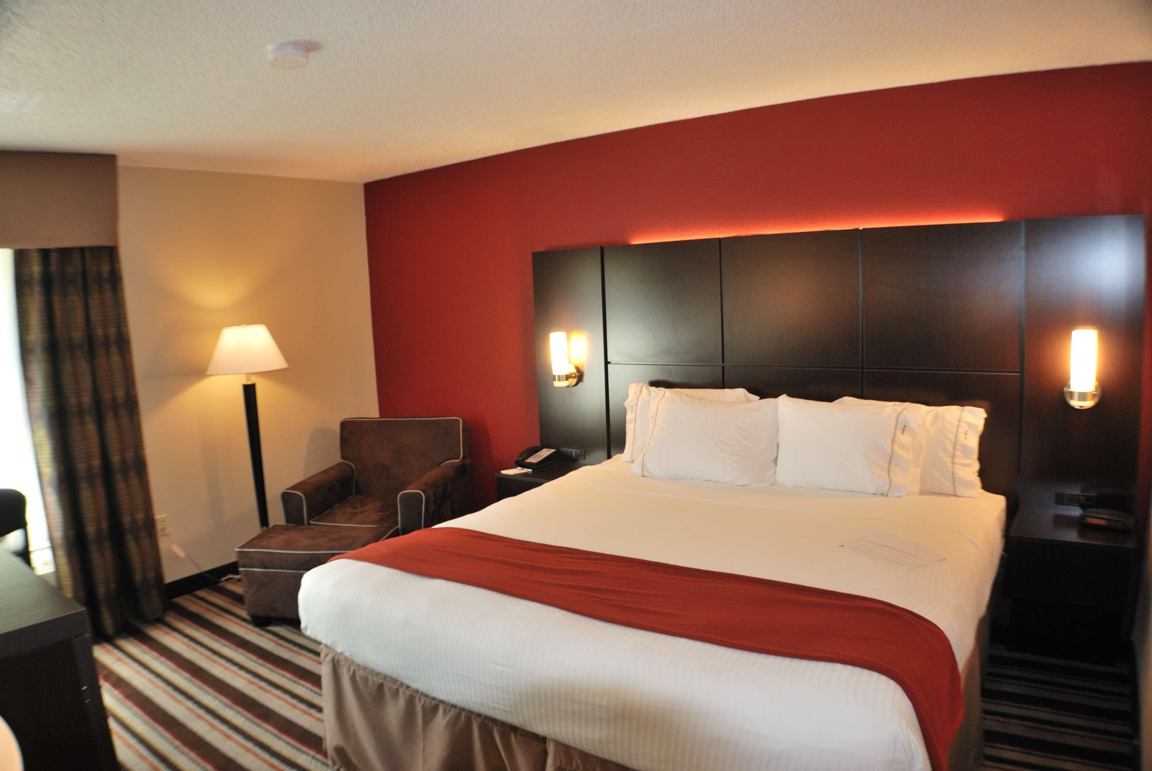 Holiday Inn Express Nashville W-I40 By Ihg Bagian luar foto